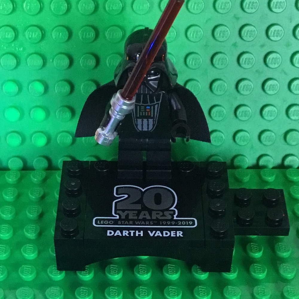 Lego Star Wars Darth Vader 20th Anniversary Minifig New - Picture 2 of 7